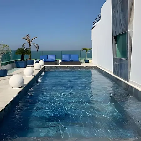 Hr.360 - Cobertura Com Piscina E 5 Suites Para Alugar Em Copacabana